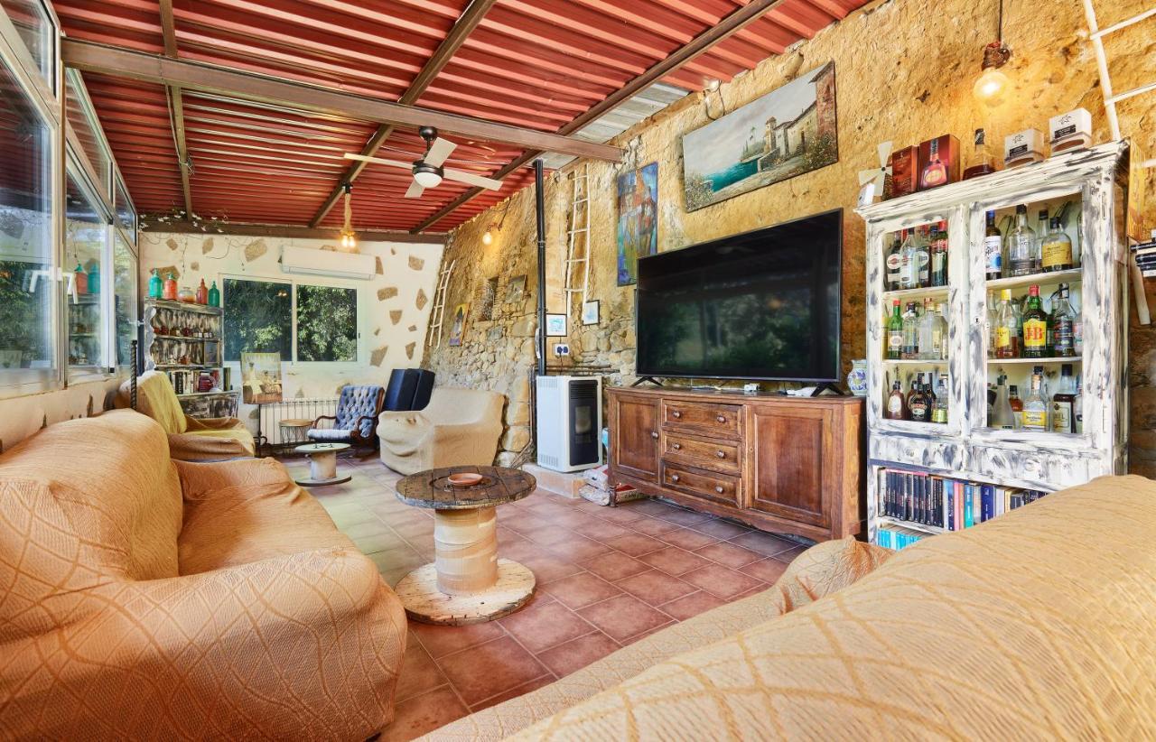 B&B Mas Torrencito Pet Friendly Parets de Ampurdá Exterior photo