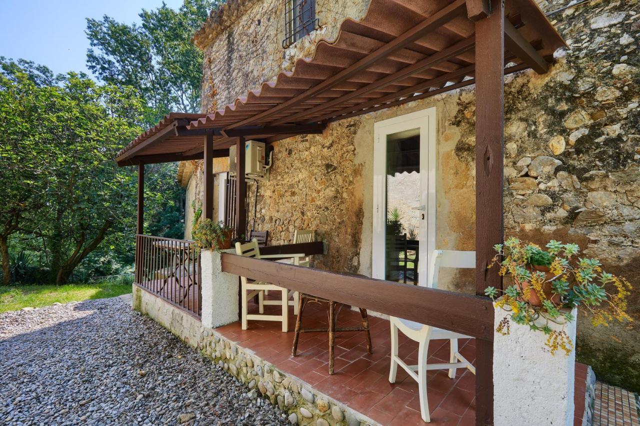 B&B Mas Torrencito Pet Friendly Parets de Ampurdá Exterior photo